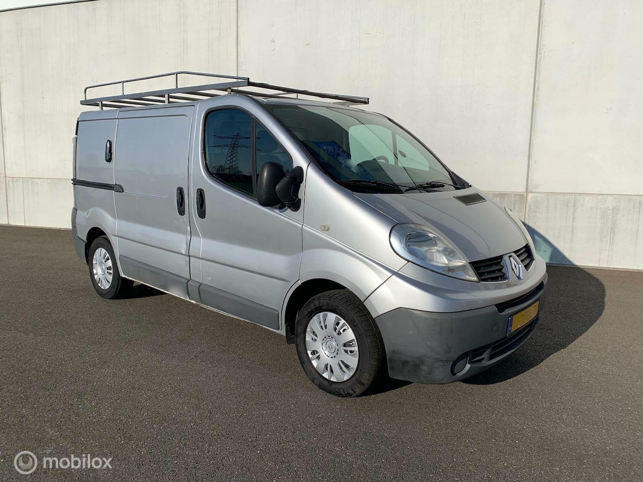 Renault Trafic - 2.0 dCi T27 L1H1 2.0 dCi T27 L1H1 - AutoWereld.nl