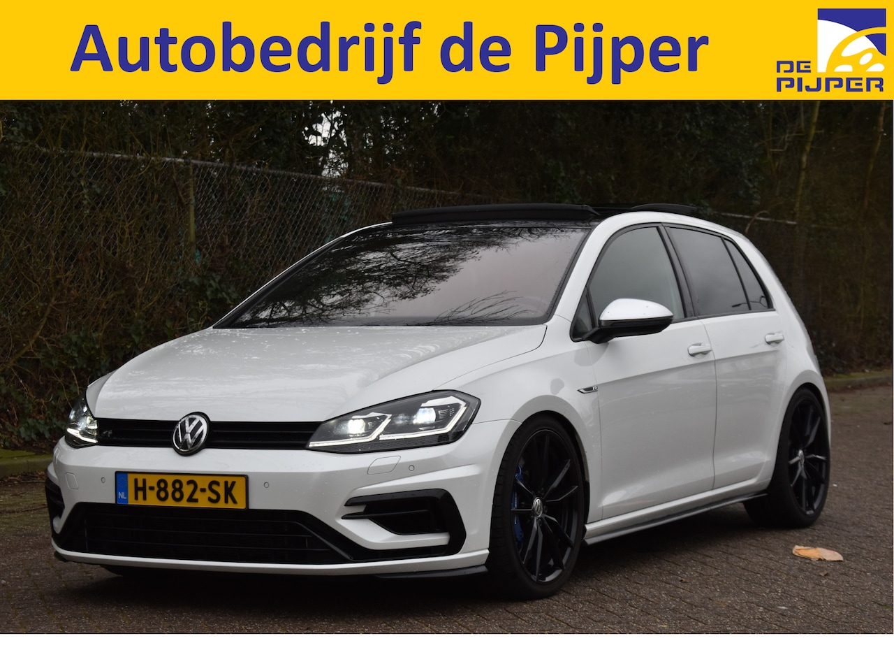 Volkswagen Golf - 7.5 2.0 TSI 4Motion R 310 PK | Open dak | Camera | Carplay | Leder | Adapt.CC | DAB | Full - AutoWereld.nl