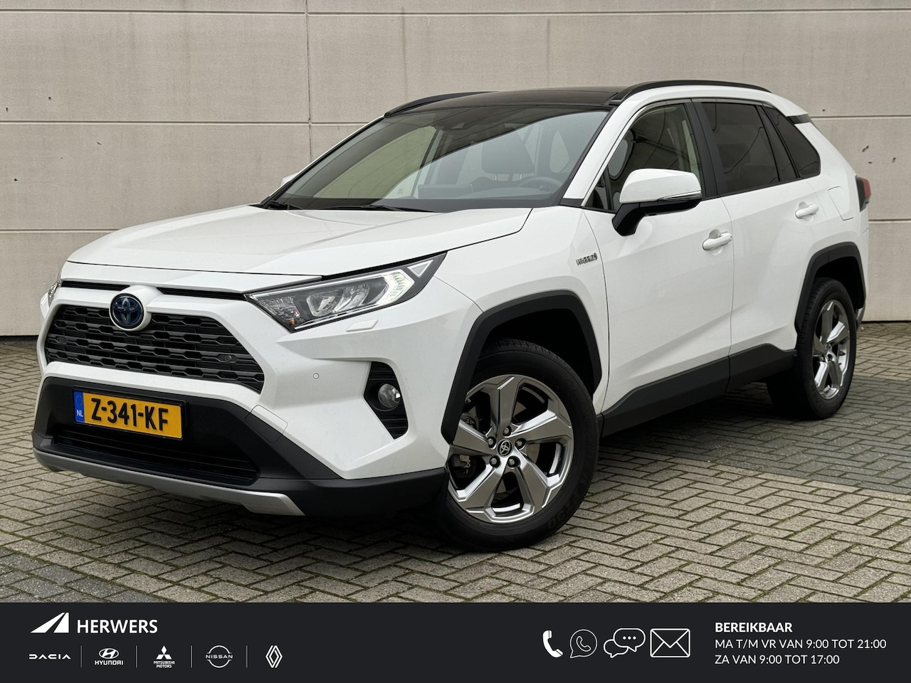 Toyota RAV4 - 2.5 Hybrid Dynamic / Navigatie / Trekhaak / Cruise Control Adaptief / Open dak / 18" Lm ve - AutoWereld.nl