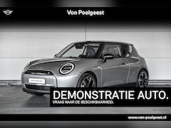 MINI Mini-Electric - Cooper SE | Classic Trim | Pakket M | Dak en spiegelkappen in Jetblack