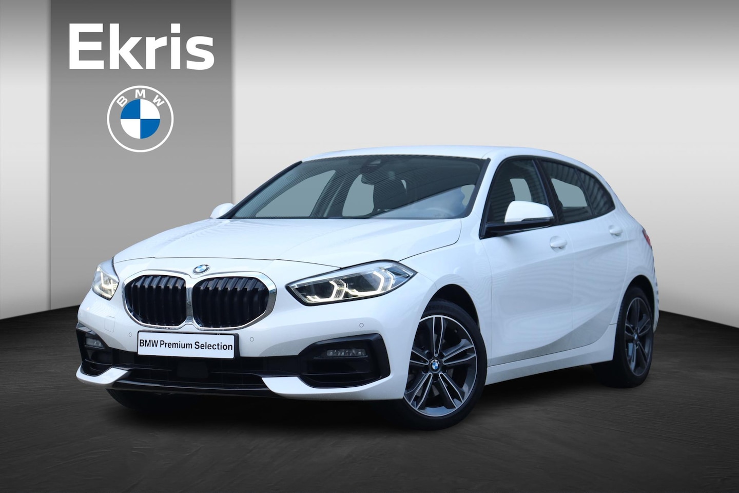 BMW 1-serie - 5-deurs 118i | Executive | Sportline | Led | Apple Carplay | PDC Voor + Achter | 17''LMV - AutoWereld.nl