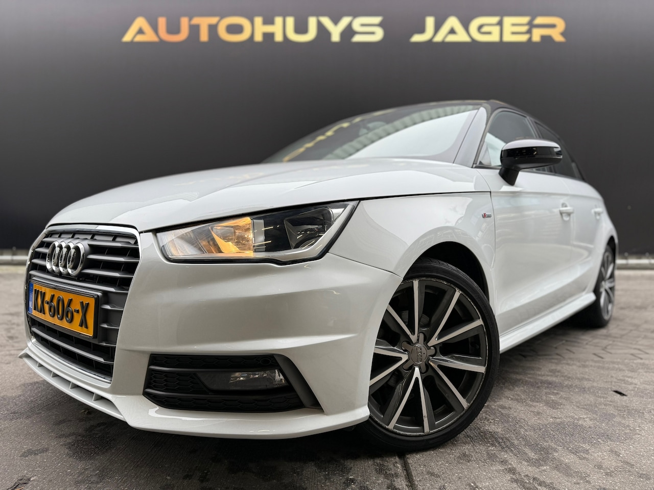 Audi A1 Sportback - 1.0 TFSI Adrenalin 1.0 TFSI Adrenalin - AutoWereld.nl