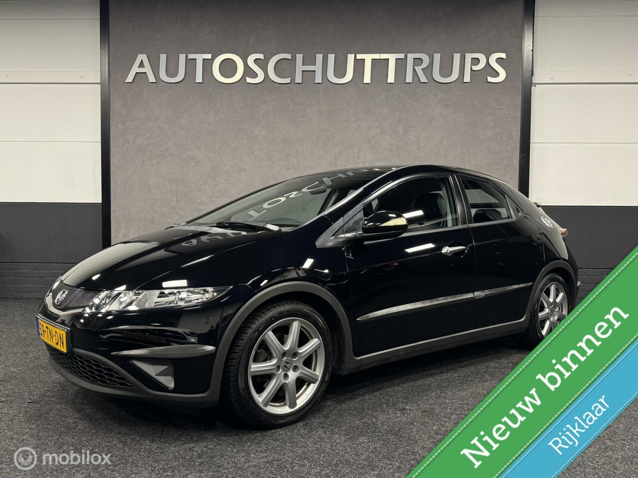 Honda Civic - 1.8 Comfort NWE APK / DEALER O.H. / RIJKLAAR - AutoWereld.nl