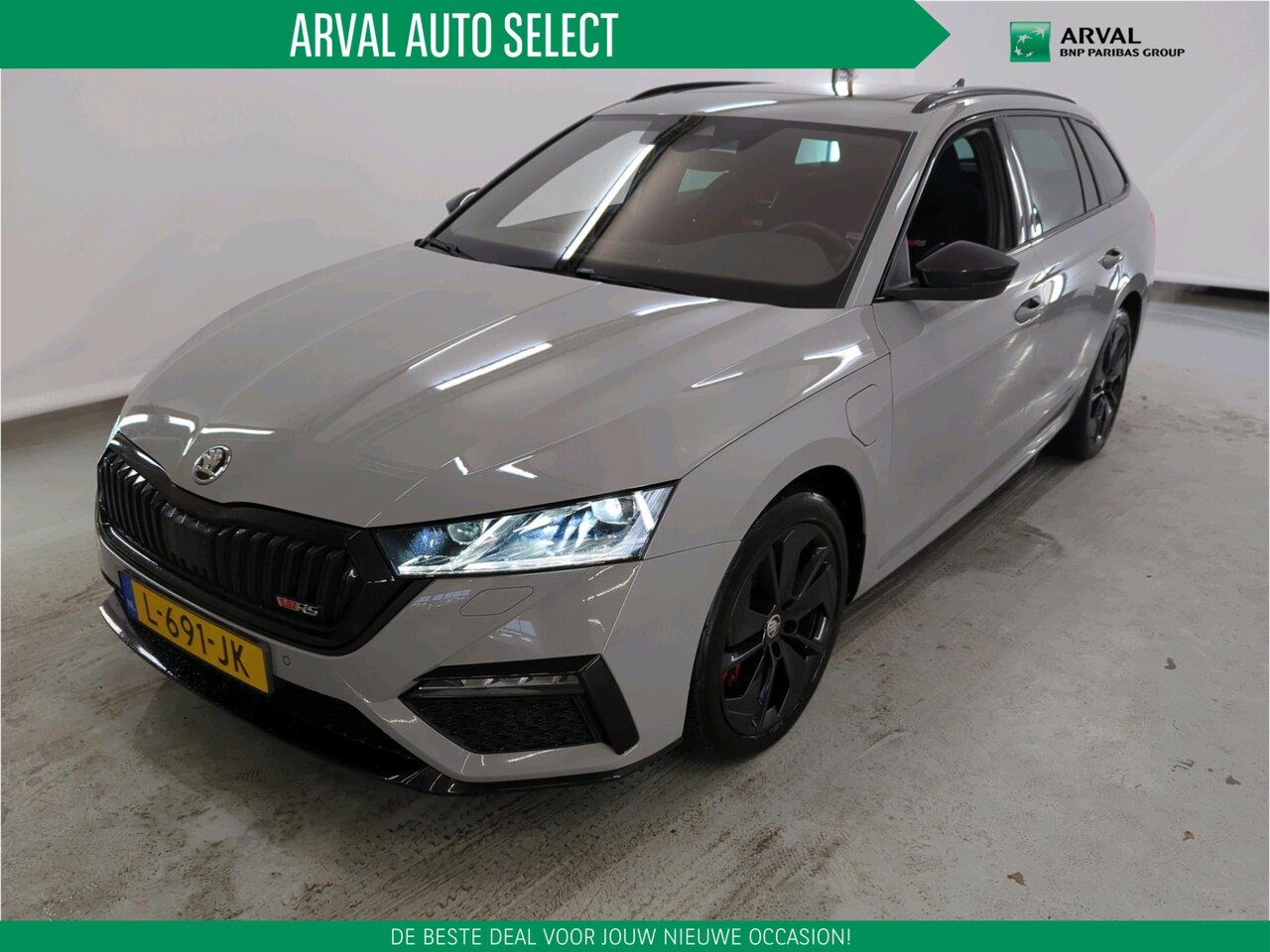 Skoda Octavia Combi - 1.4 TSI 245pk Automaat RS iV PHEV Business | Schuif-/kanteldak | Parkeercamera achter | Si - AutoWereld.nl