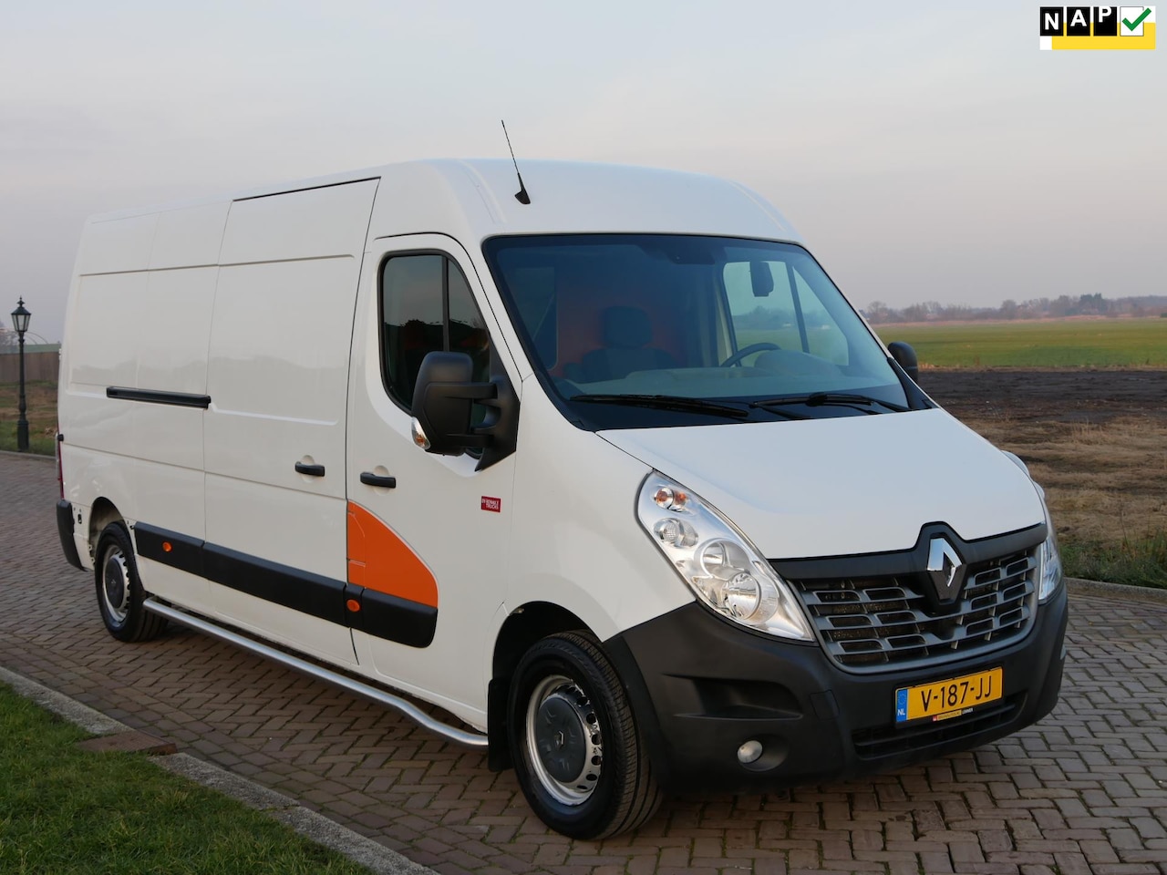 Renault Master - T35 2.3 dCi L3H2 T35 2.3 dCi L3H2 96kW AC NAVI - AutoWereld.nl