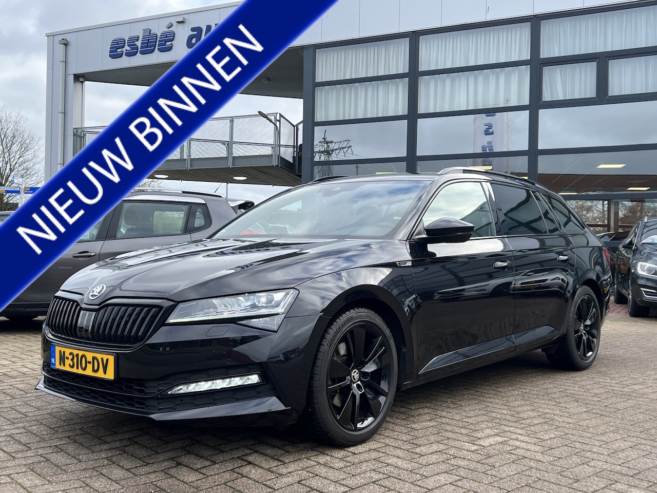 Skoda Superb Combi - 1.5 TSI ACT Automaat Sportline Business Navigatie ACC DAB Sportstoelen Elek. Stoel Matrix - AutoWereld.nl