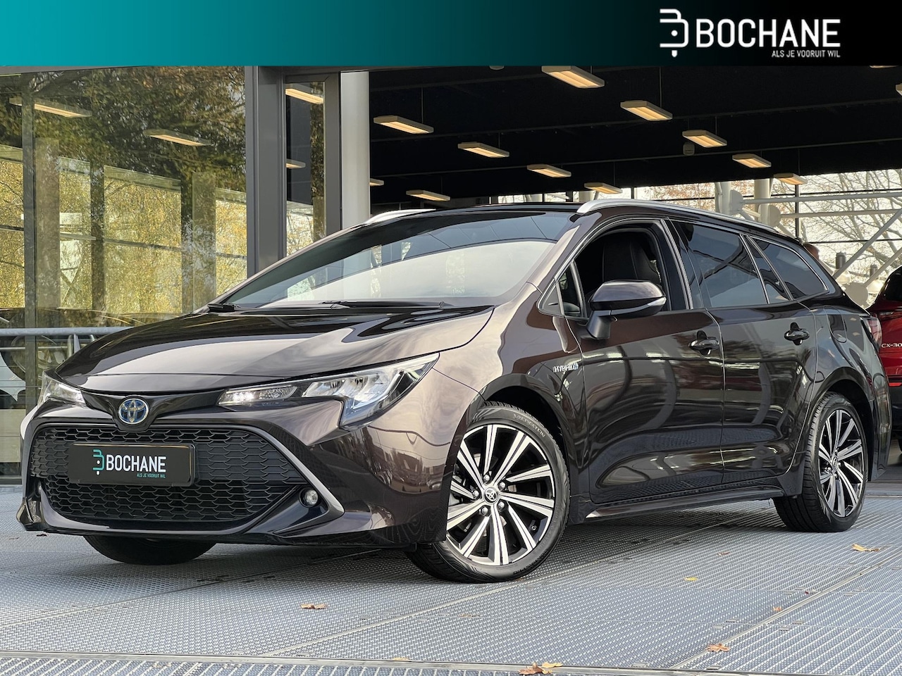 Toyota Corolla Touring Sports - 1.8 Hybrid Dynamic | Carplay | Stoelverwarming | Adaptieve Cruise Control - AutoWereld.nl