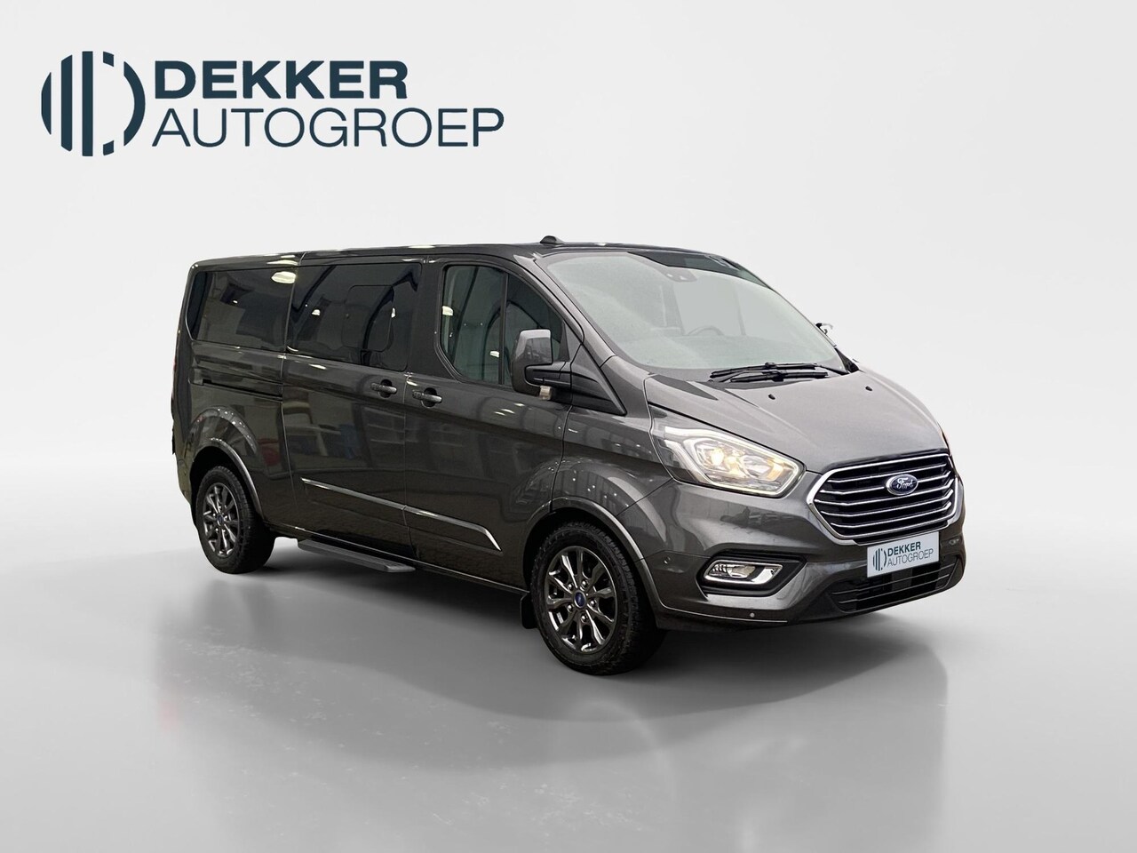 Ford Transit Custom - 2.0 130PK L2 TITANIUM AUTOMAAT - Dubbele Cabine - Zeer Luxe - AutoWereld.nl