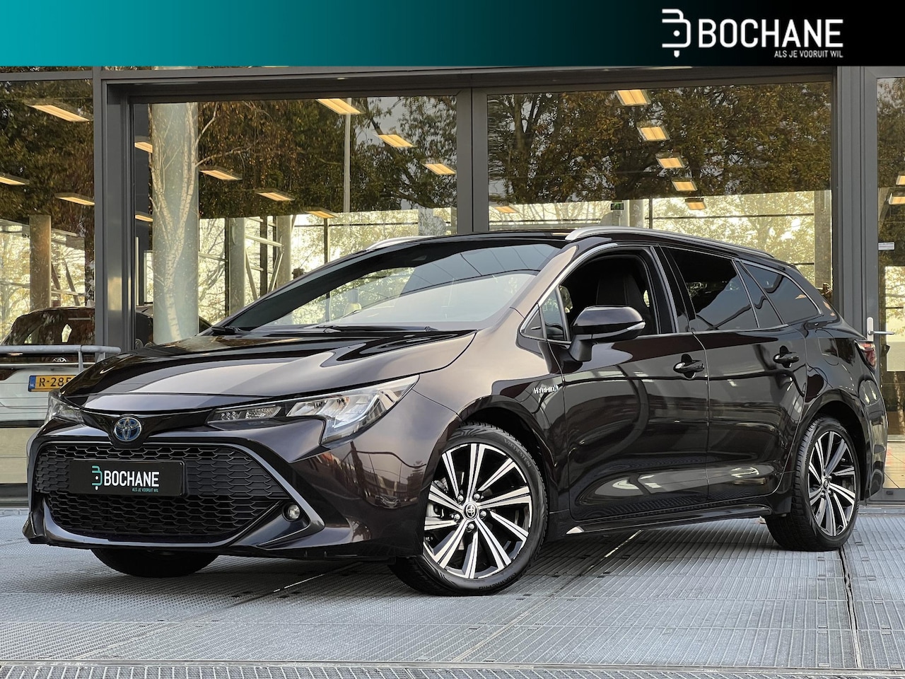 Toyota Corolla Touring Sports - 1.8 Hybrid TeamNL | Adaptieve Cruise Control | Navigatie Carplay/Android| - AutoWereld.nl