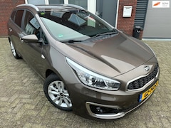 Kia Cee'd Sportswagon - 1.6 GDI First Edition / Navi / Camera / PDC / Cruise