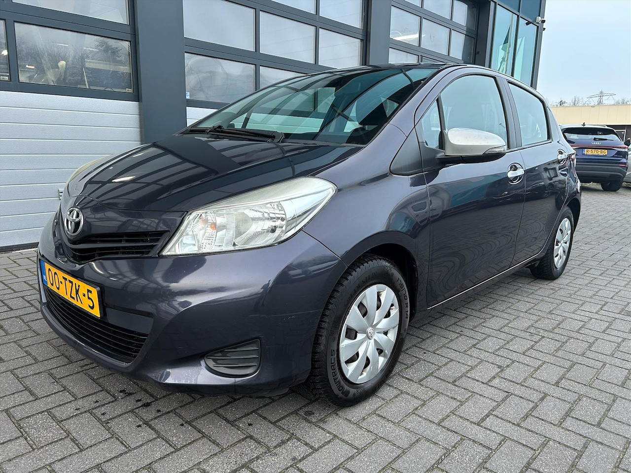 Toyota Yaris - 1.0 VVT-I 5DR Cool, Airco - AutoWereld.nl