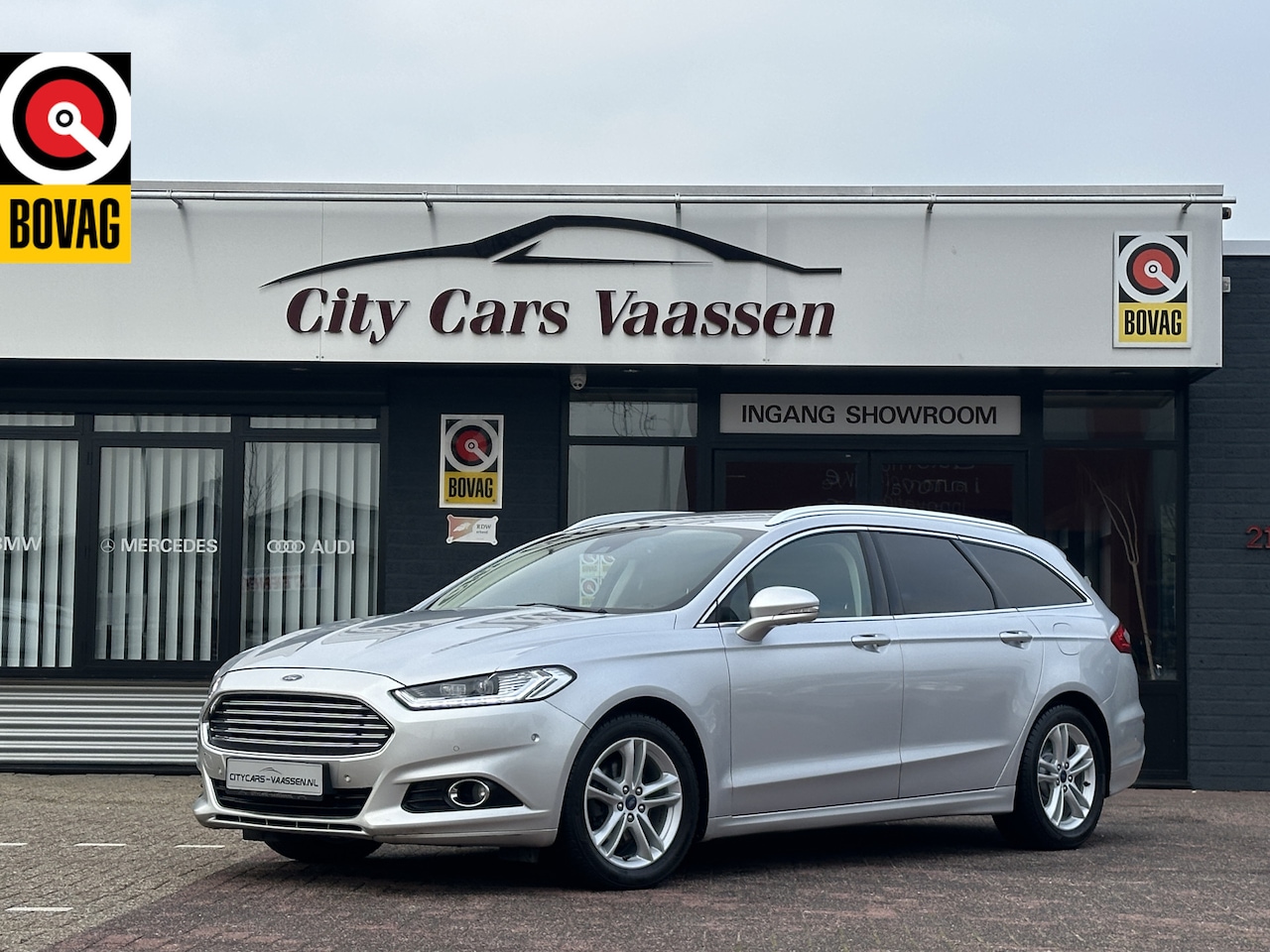 Ford Mondeo - 1.5 Titanium automaat 161 pk full options navigatie camera xenon led climate ctr cruise ct - AutoWereld.nl