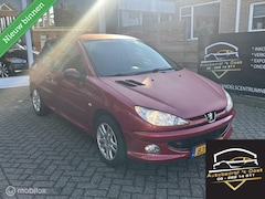 Peugeot 206 - 1.4 Air-line 3 rijd en schakelt top koopje hoor