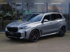 BMW X5 - xDrive50e 490 PK M-Sport Pro, Panoramadak, Elek. Trekhaak, Head-Up Display, Harman / Kardo