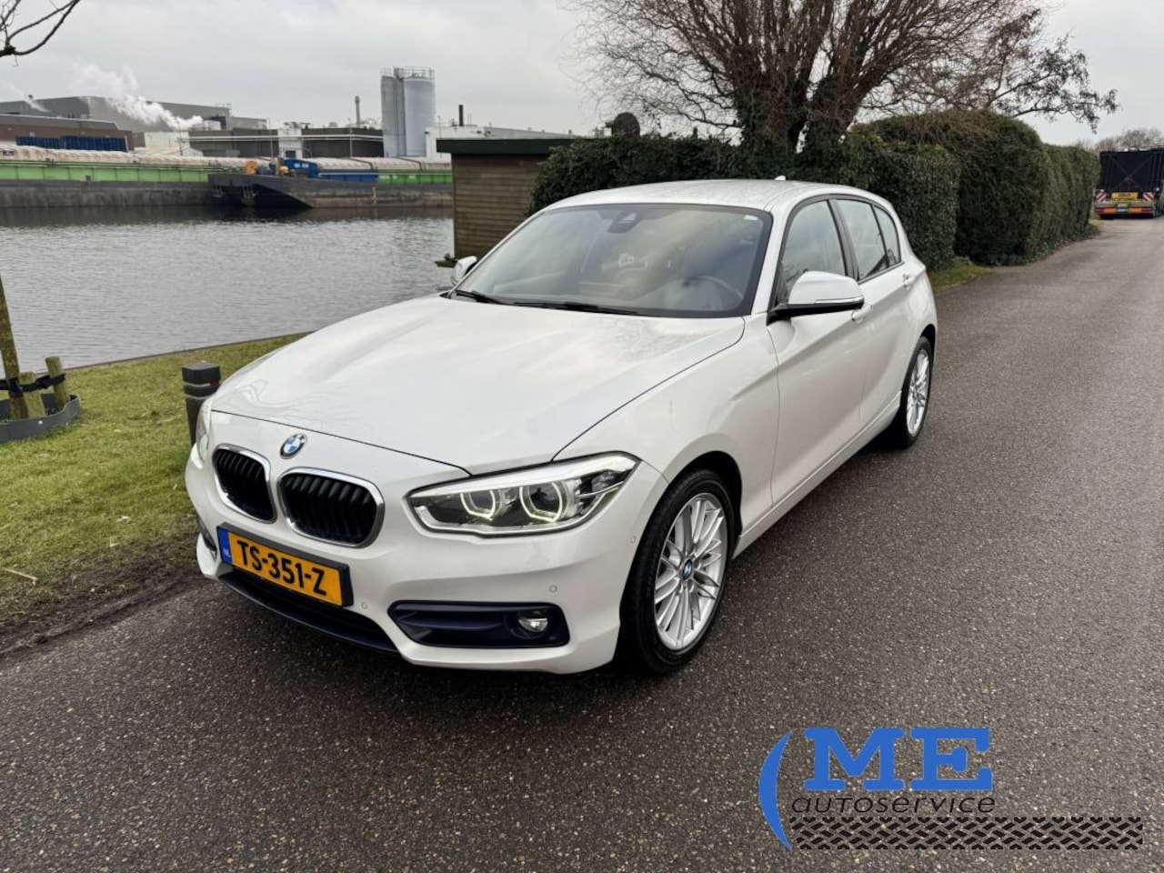 BMW 1-serie - 118i Corporate Lease High Executiv|lAutomaat|leer - AutoWereld.nl