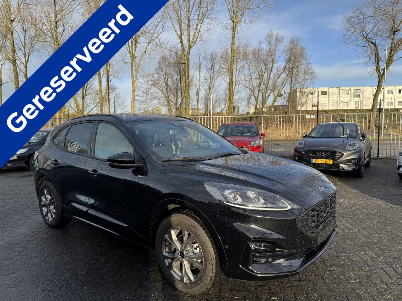 Ford Kuga - 2.5 PHEV 225pk ST-Line X Trekhaak | Adapt Cruise I Winter Pack I 2 Camera's | Adapt. LED | - AutoWereld.nl