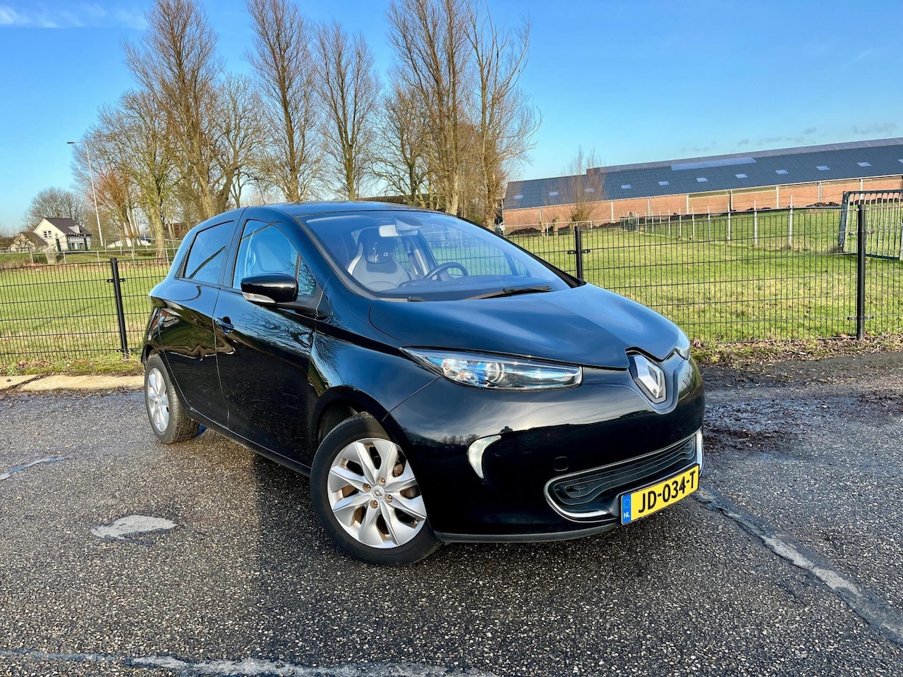 Renault Zoe - Q210 Zen Quickcharge 22 kWh (huur Accu) / 88pk / Navigatie / Klimaatregeling / - AutoWereld.nl