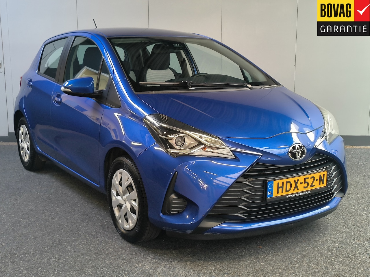 Toyota Yaris - 1.0 VVT-i Active uit 2019 Rijklaar + 12 maanden Bovag-garantie Henk Jongen Auto's in Helmo - AutoWereld.nl