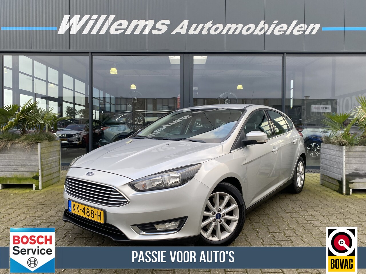 Ford Focus - 1.5 Titanium Edition Trekhaak , Navigatie , Pdc Inclusief Nieuwe D-riem - AutoWereld.nl