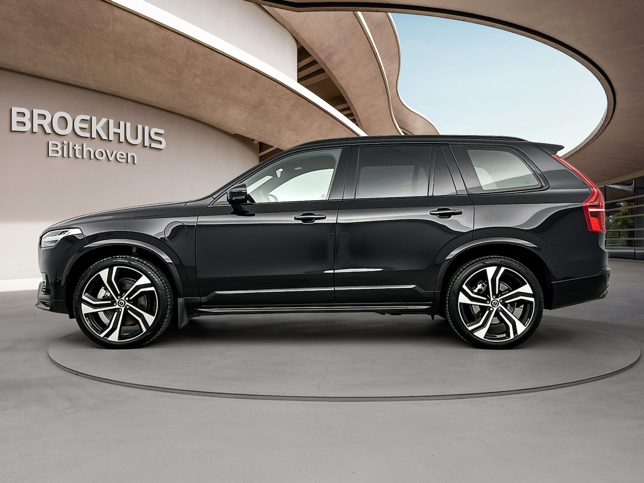 Volvo XC90 - T8 Recharge Ultimate Dark 7P | Luchtvering | Bowers & Wilkins Audio | PDC + Camera | Trekh - AutoWereld.nl