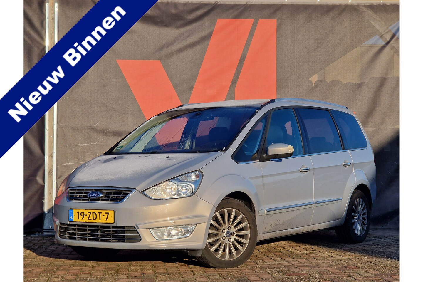 Ford Galaxy - 1.6 SCTi Titanium | Nieuw Binnen | 7 Persoons | Climate Control | APK 27-11-2025 | - AutoWereld.nl