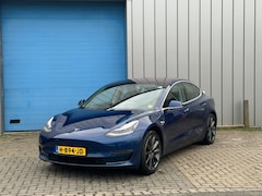 Tesla Model 3 - Long Range AWD 75 kWh DUAL MOTOR AWD AUTOPILOT