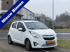 Chevrolet Spark - 1.0 16V LS Bi-Fuel | 5 Deurs | Navigatie | Airco | LM Velgen | Afneembare Trekhaak