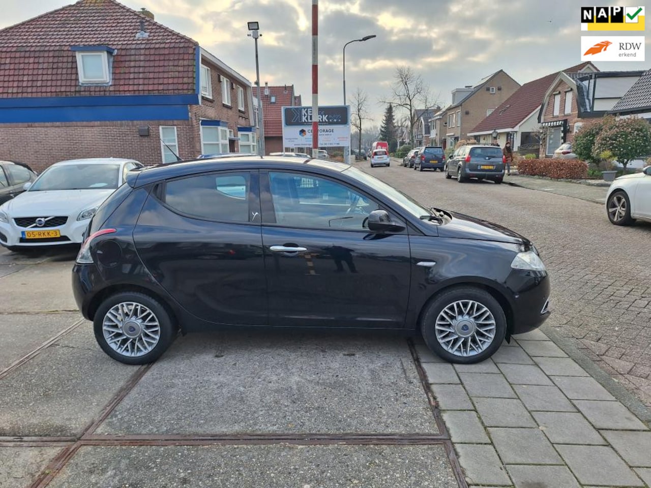 Lancia Y(psilon) - Ypsilon 0.9 TwinAir Platinum Dealer onderhouden NAP! - AutoWereld.nl