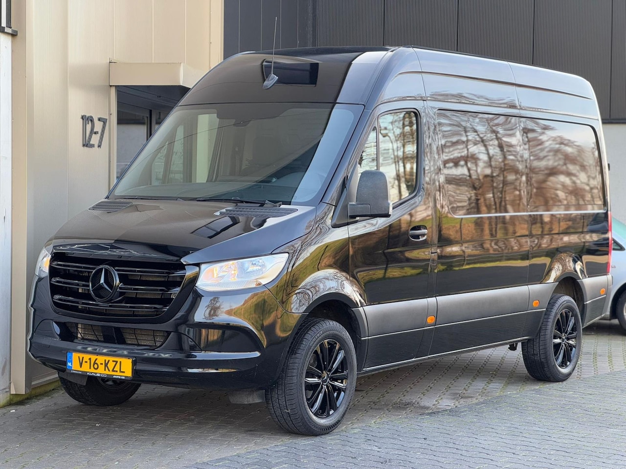 Mercedes-Benz Sprinter - 317 CDI L2H2 Apple Carplay|Aut.|Trekhaak|Mbux - AutoWereld.nl