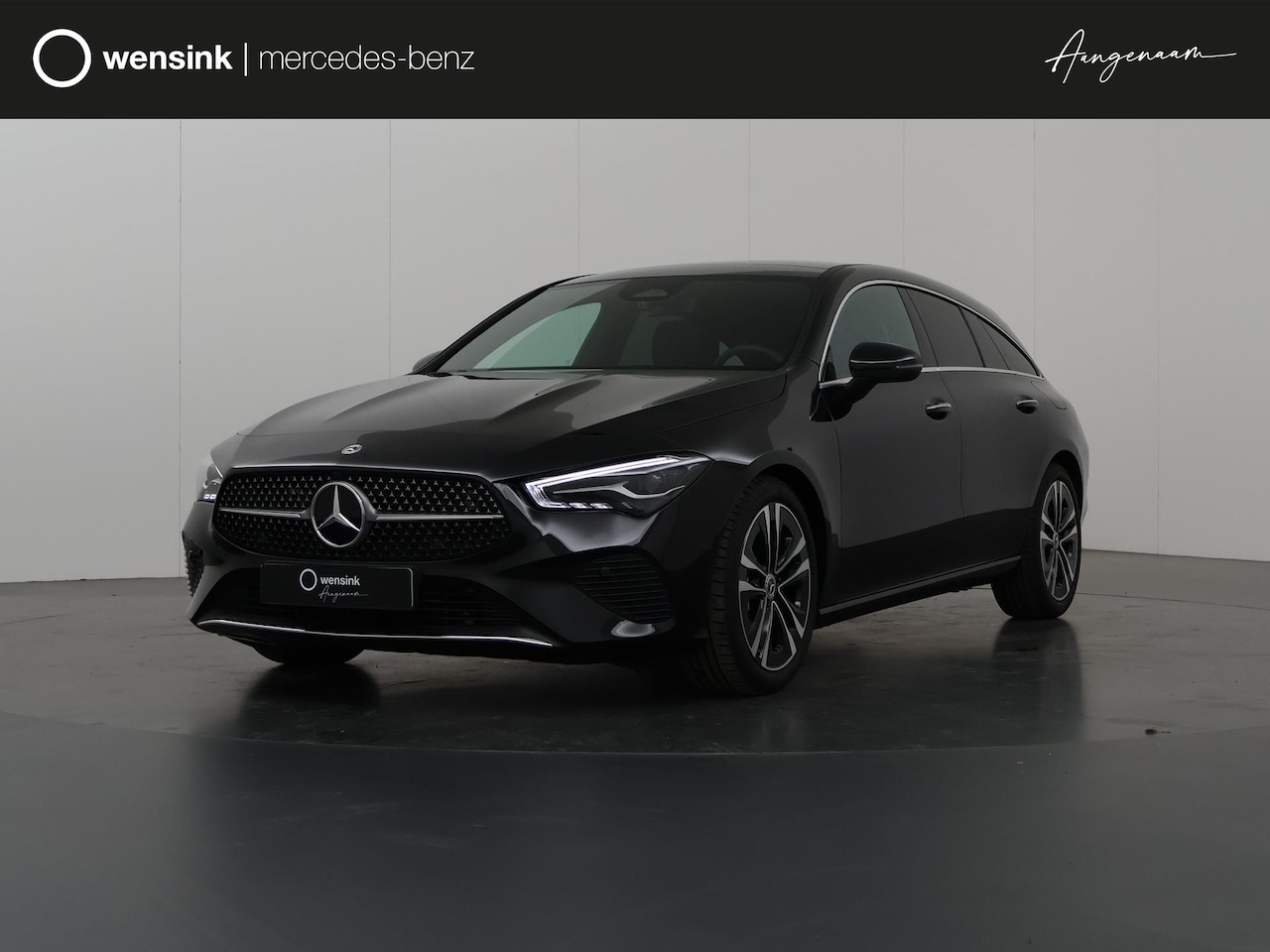 Mercedes-Benz CLA-Klasse - 180 Star Edition Luxury Line | elektrisch glazen panorama-dak | Getint Glas | Widescreen c - AutoWereld.nl