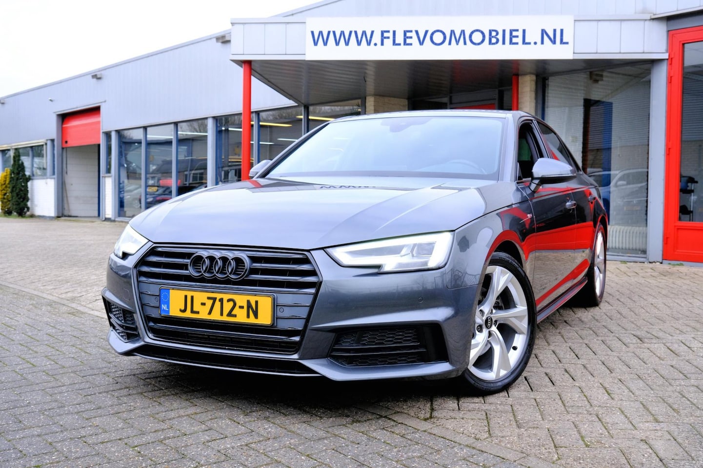 Audi A4 Limousine - 2.0 TFSI 190pk ultra Sport S-Line Aut. Navi|LED|Half Leder|Clima|LMV - AutoWereld.nl