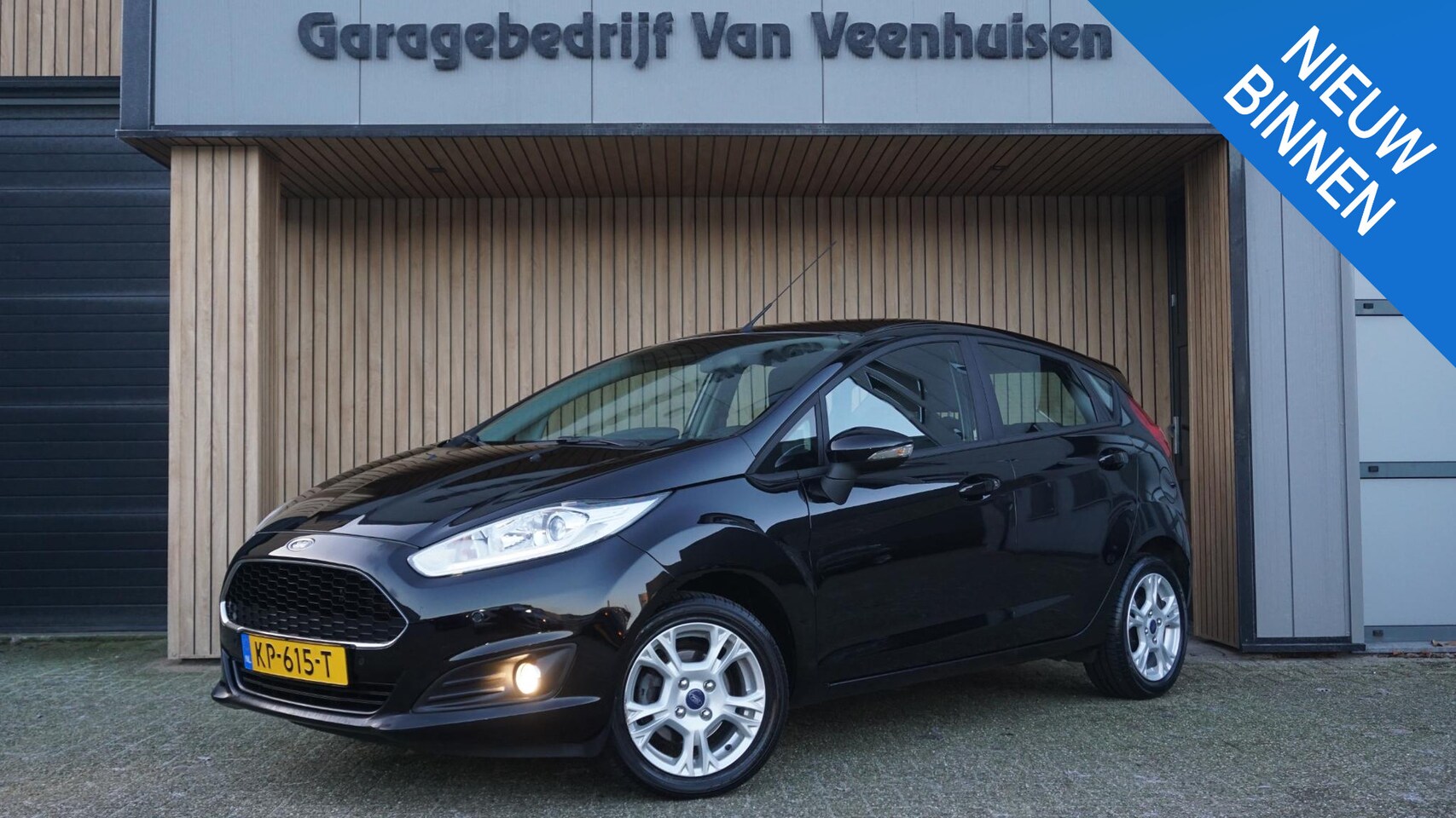 Ford Fiesta - 1.0 81pk 5Drs Style Ultimate Navi Airco Cruise Control 15inch LM PDC Elek.Pakket *NL auto* - AutoWereld.nl