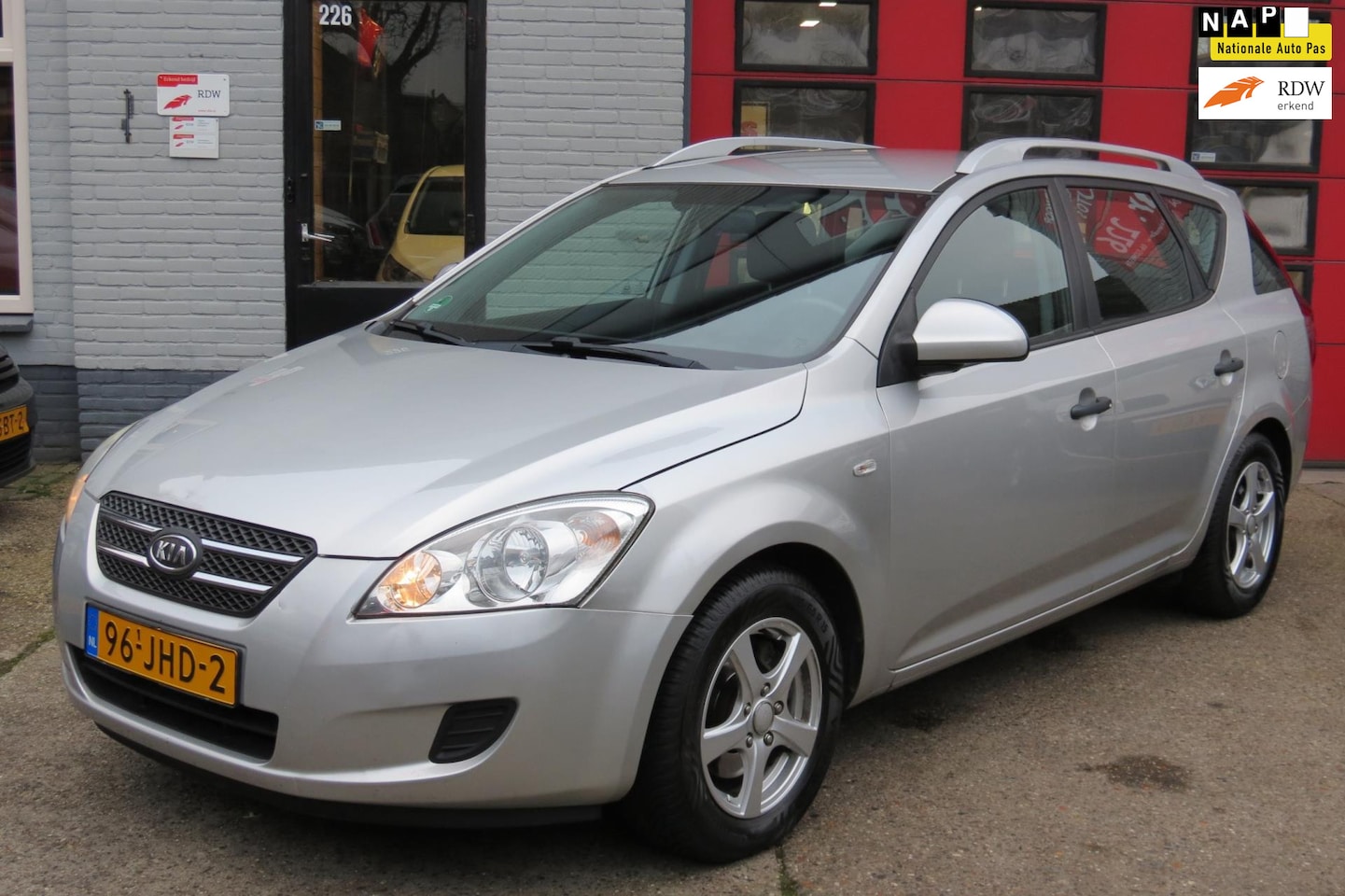 Kia Cee'd Sporty Wagon - 1.6 X-tra 1.6 X-tra , CLIMA , LM VELG, NWE APK - AutoWereld.nl