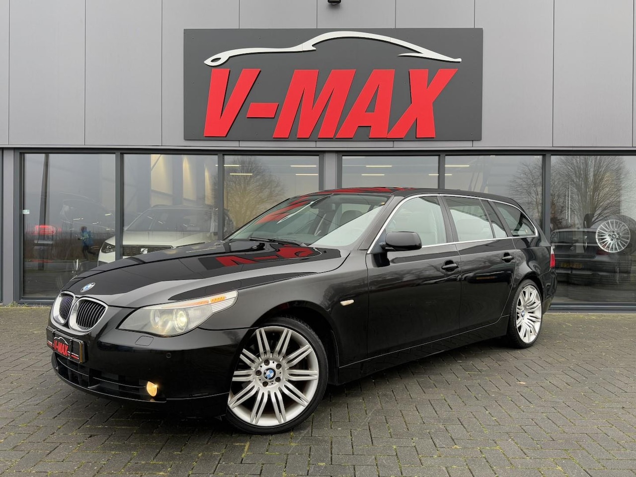 BMW 5-serie Touring - 525i Touring AUT Executive Carplay Xenon Leder Navi - AutoWereld.nl