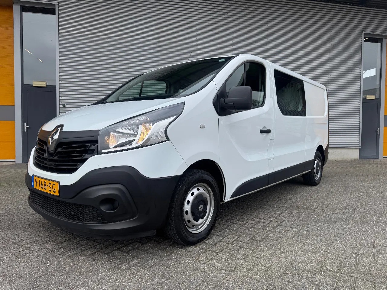 Renault Trafic - 1.6 dCi T29 L2H1 DoubleCab Comfort Navi - AutoWereld.nl