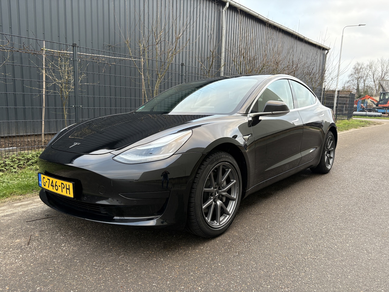 Tesla Model 3 - Standard RWD Plus 60 kWh / LEER / PANORAMADAK / AUTOPILOT / 141DKM! NAP! / INCL BTW - AutoWereld.nl