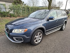 Volvo XC70 - 2.4 D5 Automaat Summum| Leder | Schuifdak | Navigatie | Full options