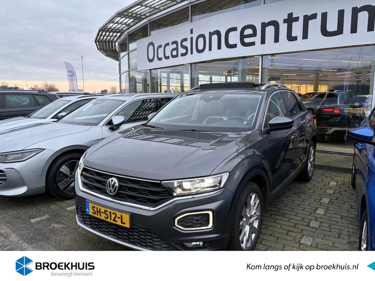 Volkswagen T-Roc - 1.5 TSI 150PK Sport | 100% Dealeronderhouden | Trekhaak (1500KG) | Panorama Dak | LED Kopl - AutoWereld.nl