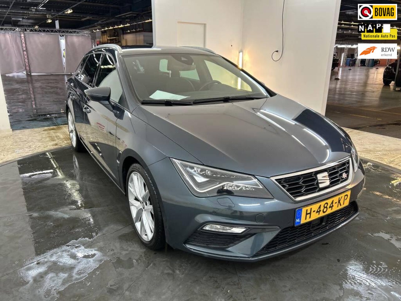 Seat Leon ST - 1.5 TSI FR 150PK Ultimate Edition+Vitrual+navigatie+camera+18"lmv+adaptief-cruise+afneemba - AutoWereld.nl