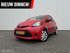 Toyota Aygo - 1.0 VVT-i Aspiration Airco Bluetooth Lage km's