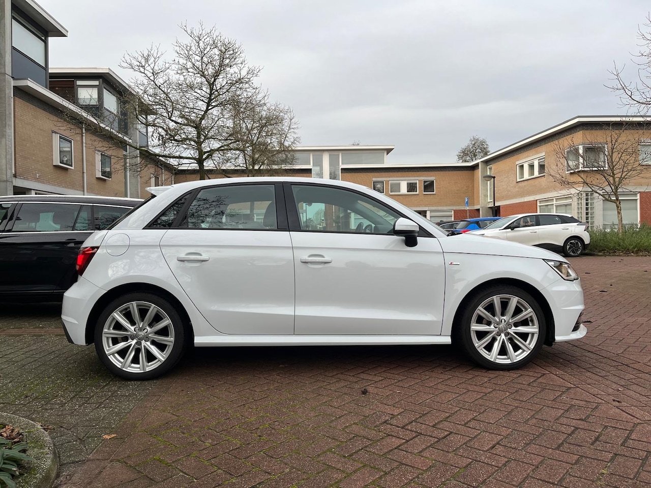 Audi A1 Sportback - 1.0 TFSI Sport S line Edition - AutoWereld.nl