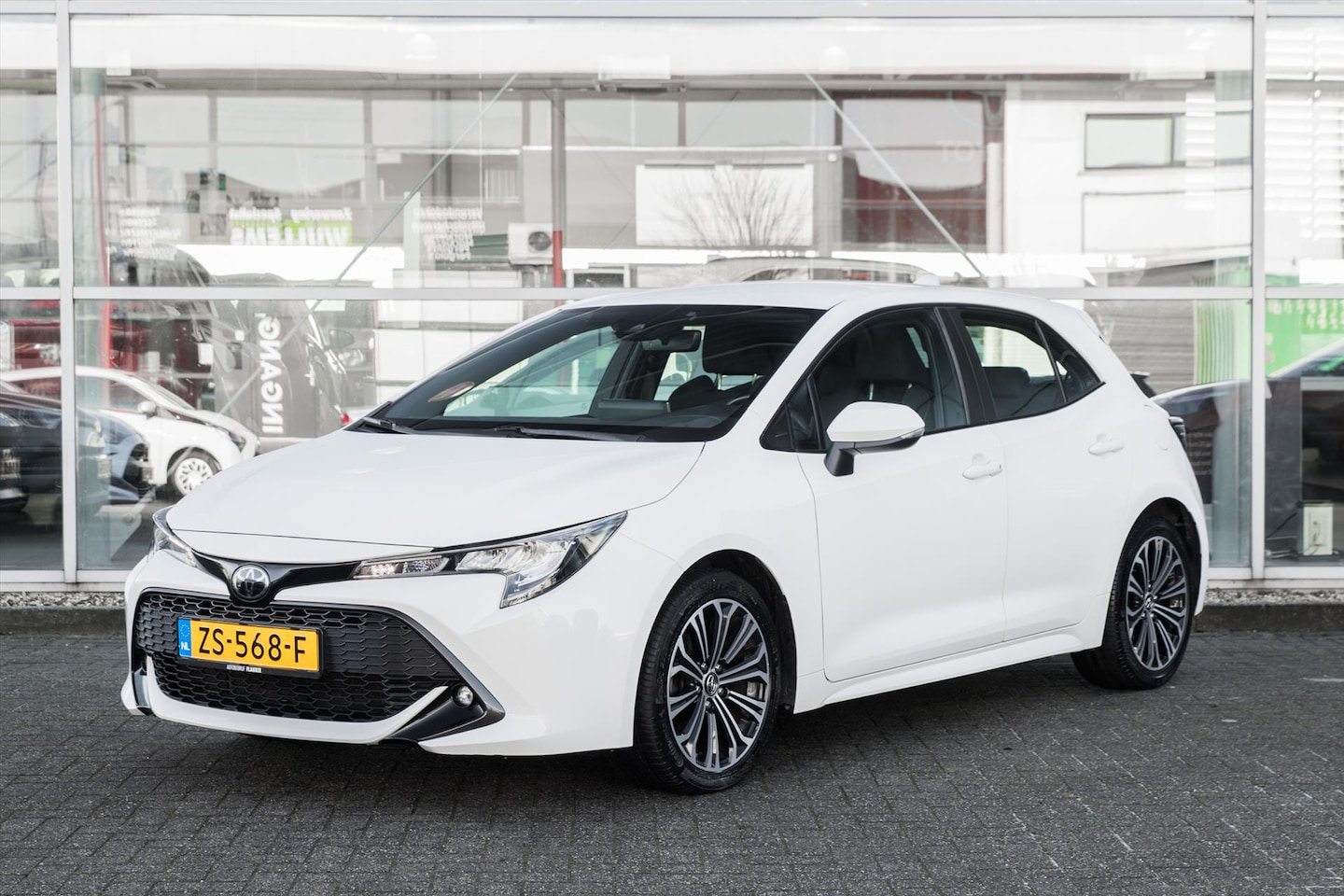 Toyota Corolla - 1.2 Turbo First Edition 1.2 Turbo 116pk First Edition - AutoWereld.nl