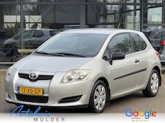 Toyota Auris - 1.4-16V Terra Airco, CV op afstand APK 04-12-2025