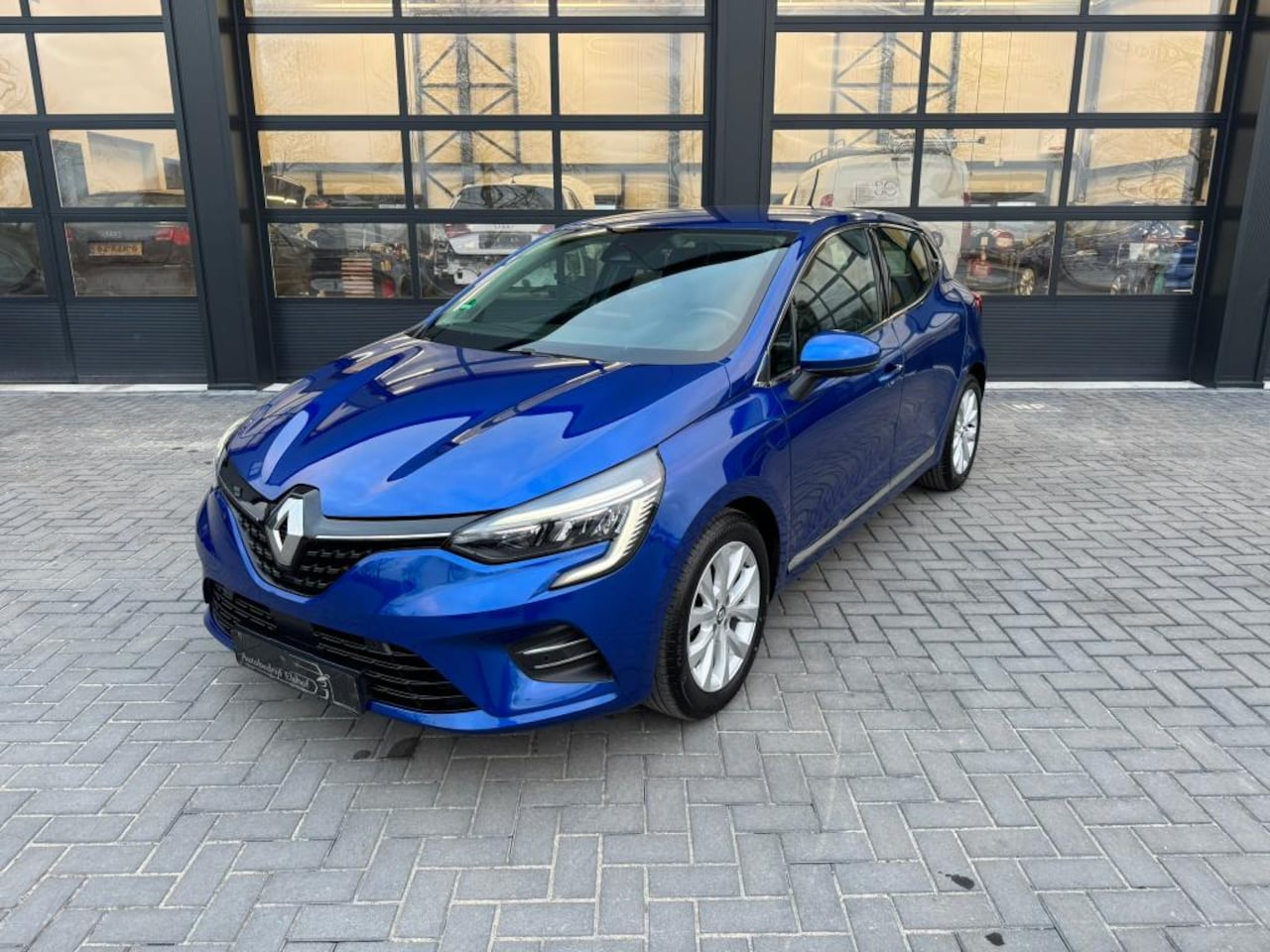 Renault Clio - 1.0 TCe Intens Groot scherm / Stuurwiel verwarm - AutoWereld.nl