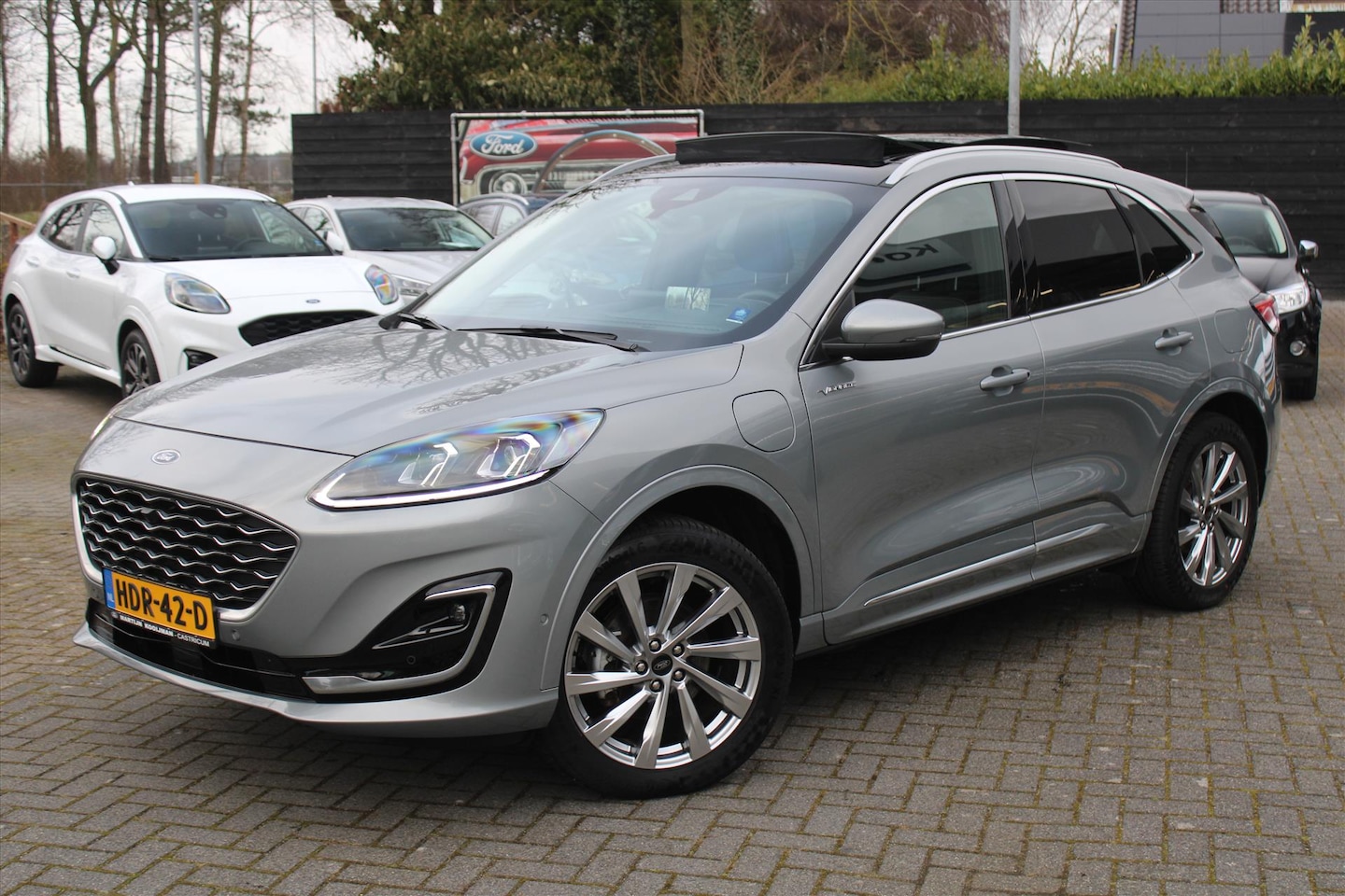 Ford Kuga - Vignale 2.5 PHEV AUT 225pk, Driver Assistant, Technology en Winterpack, Panoramadak en Tre - AutoWereld.nl