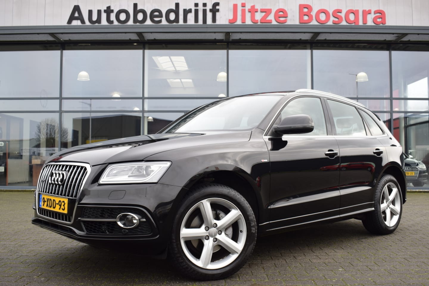 Audi Q5 - 2.0 TFSi 225pk Quattro S-Line Panoramadak | Zwart Leder | 2x S-Line | Standkachel | Elek. - AutoWereld.nl