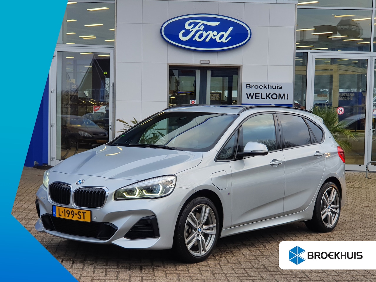 BMW 2-serie Active Tourer - 225xe High Executive M-Sport | Panoramadak | Head-up | Stoelverwarming - AutoWereld.nl