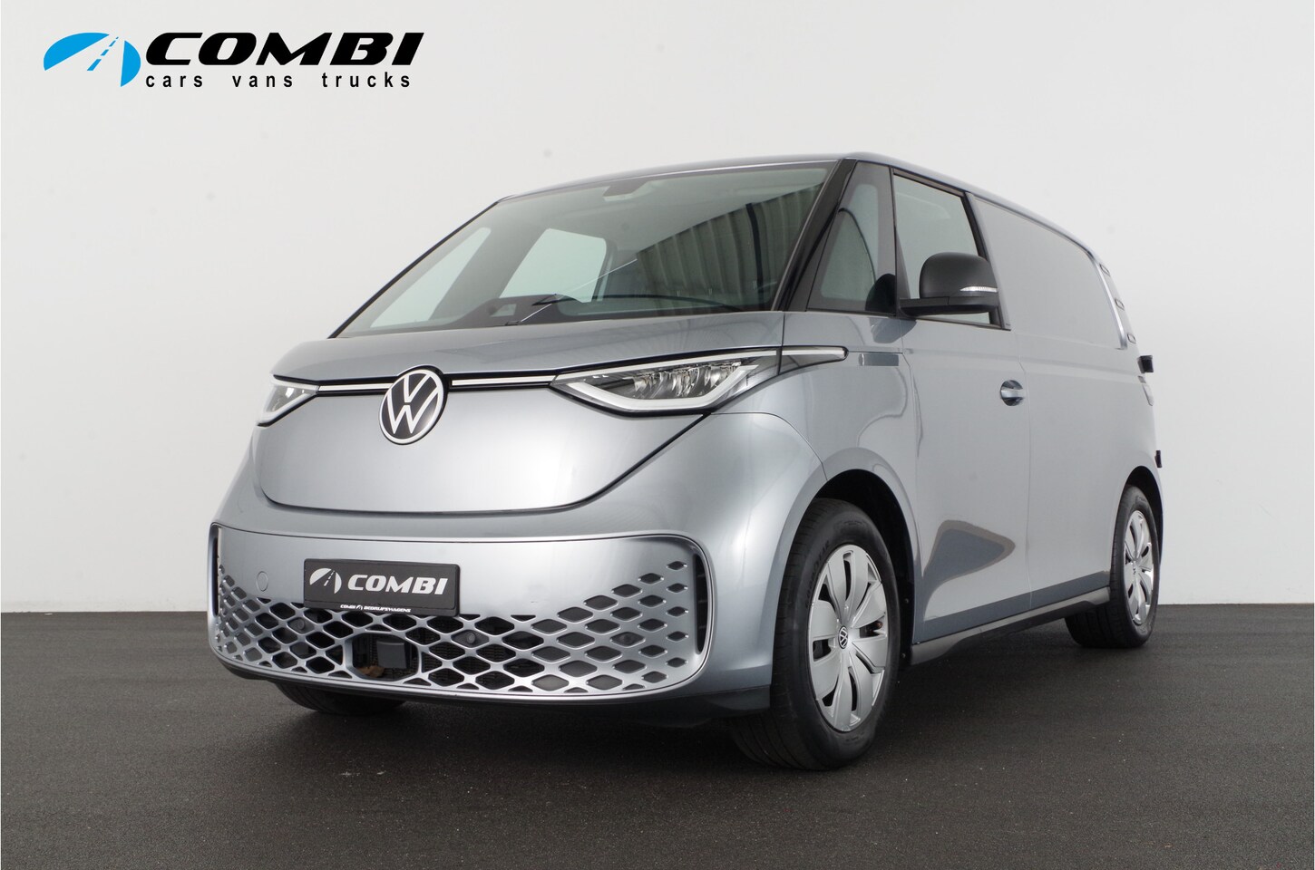 Volkswagen ID. Buzz Cargo - 77 kWh 204pk > Achterdeuren/Mono Silver Metallic/Adapt. cruise... - AutoWereld.nl