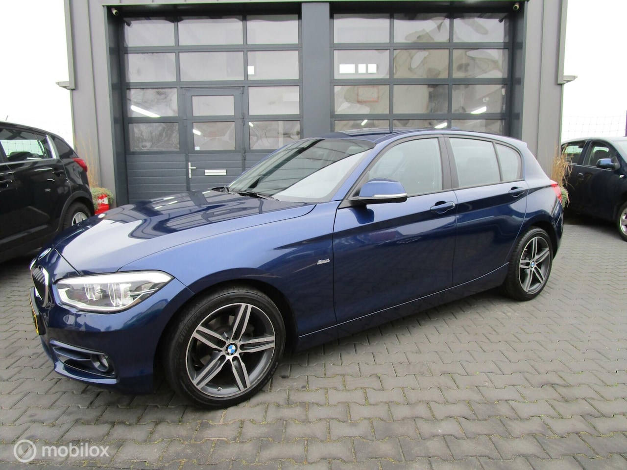 BMW 1-serie - 118i Centennial High Executive Airco Navi Automaat - AutoWereld.nl