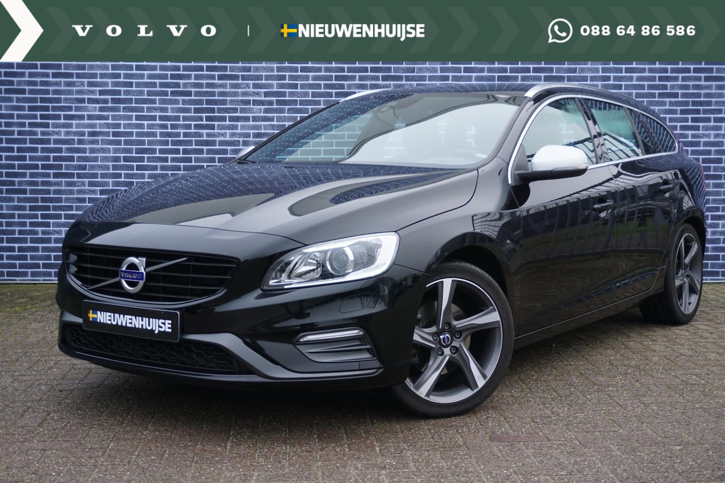 Volvo V60 - 1.5 T3 R-Design | Trekhaak | Stoelverwarming | Volvo on Call | Standkachel | High Performa - AutoWereld.nl